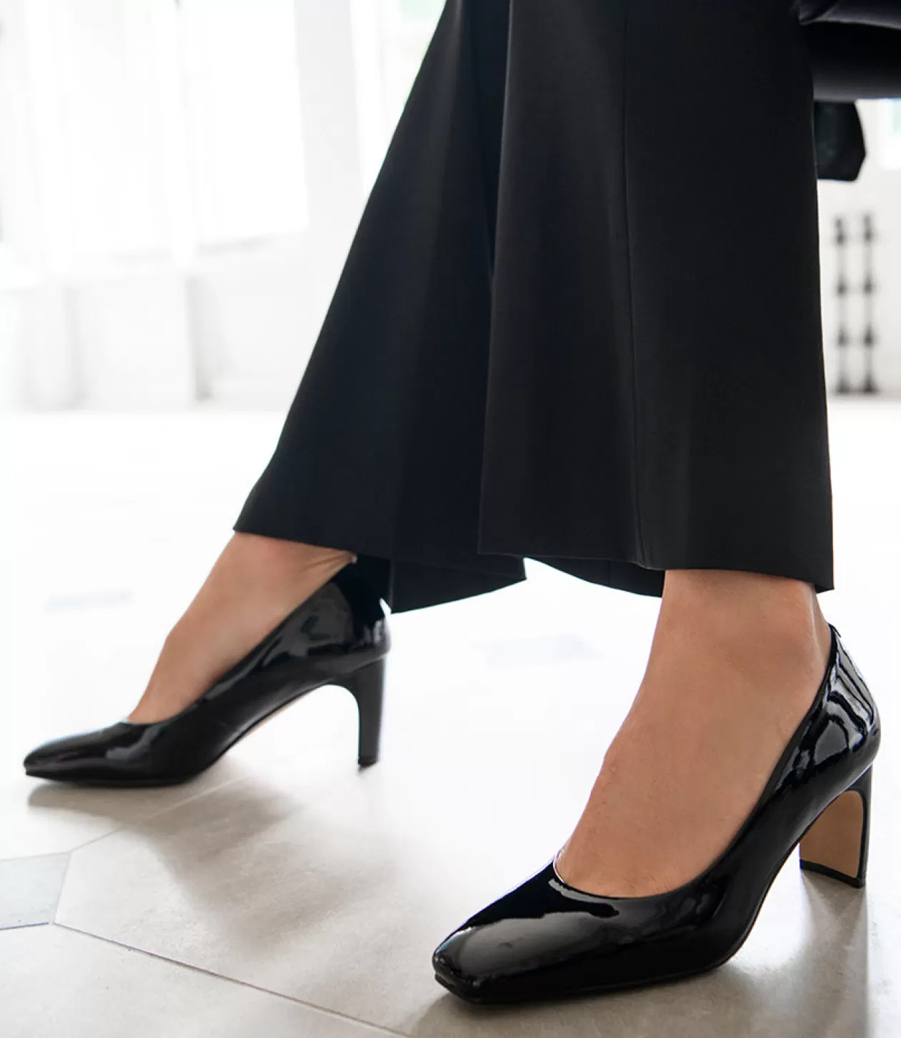 Edward Meller Mid Heel<Bryce70 Square Toe Pump In Black Patent