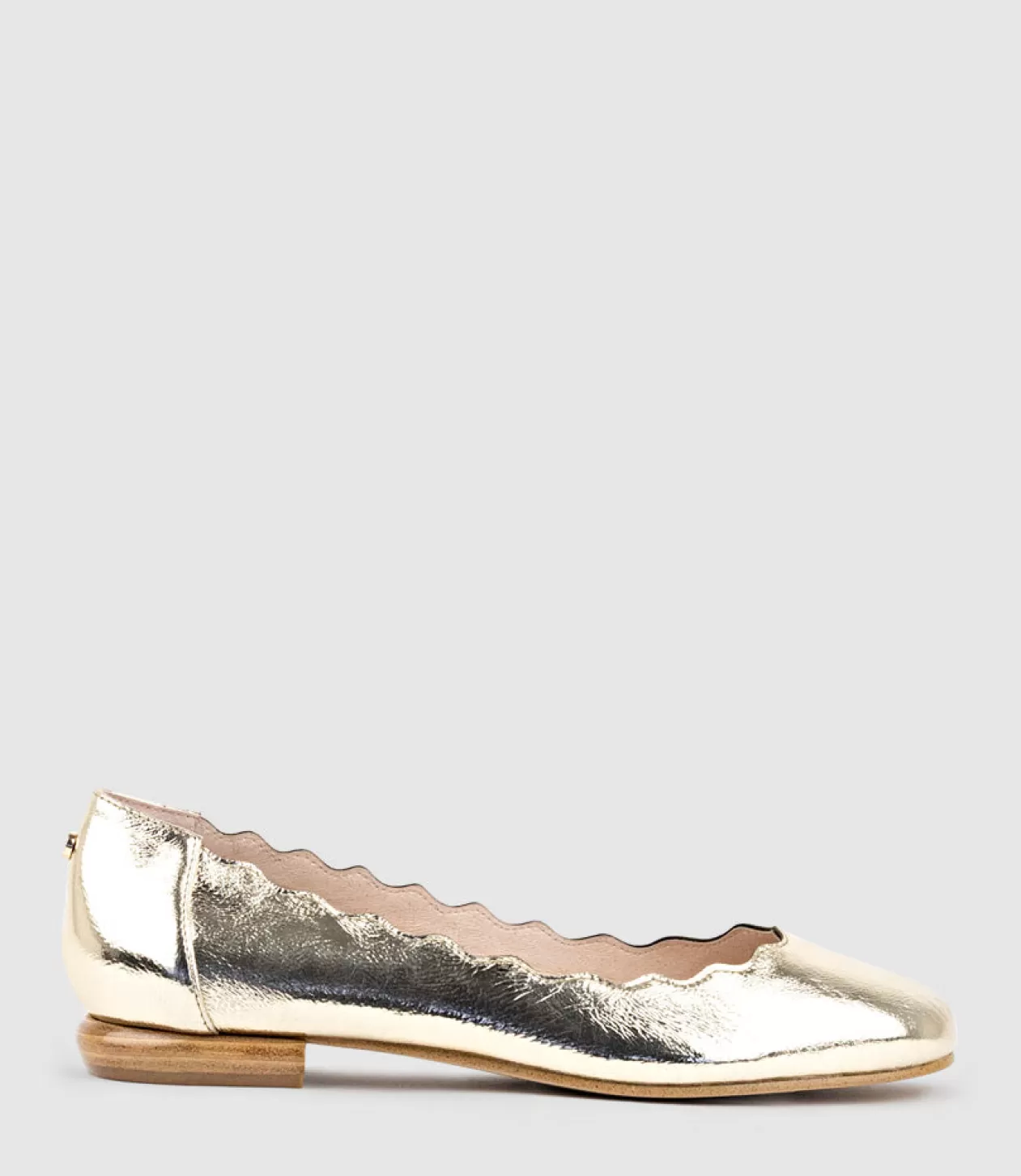 Edward Meller Ballet Flats<Fara Scalloped Ballet Flat In Crushed Gold