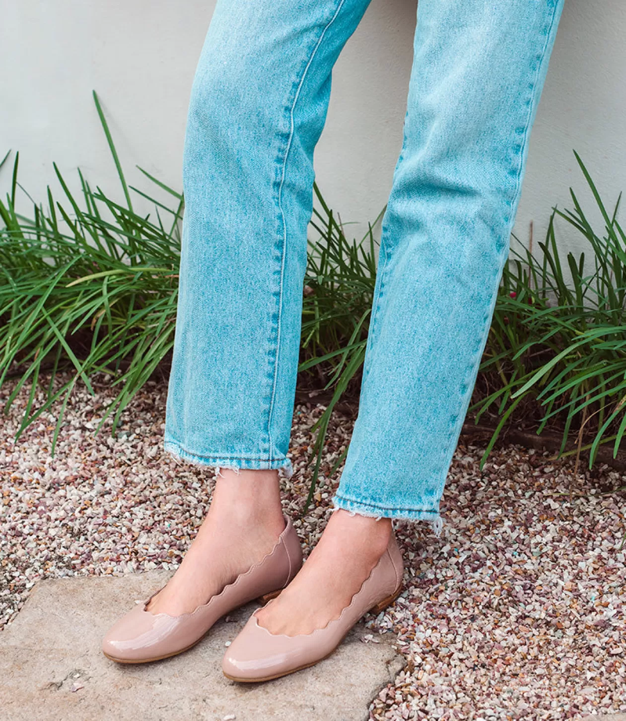 Edward Meller Ballet Flats<Fara Scalloped Ballet Flat In Nude Patent