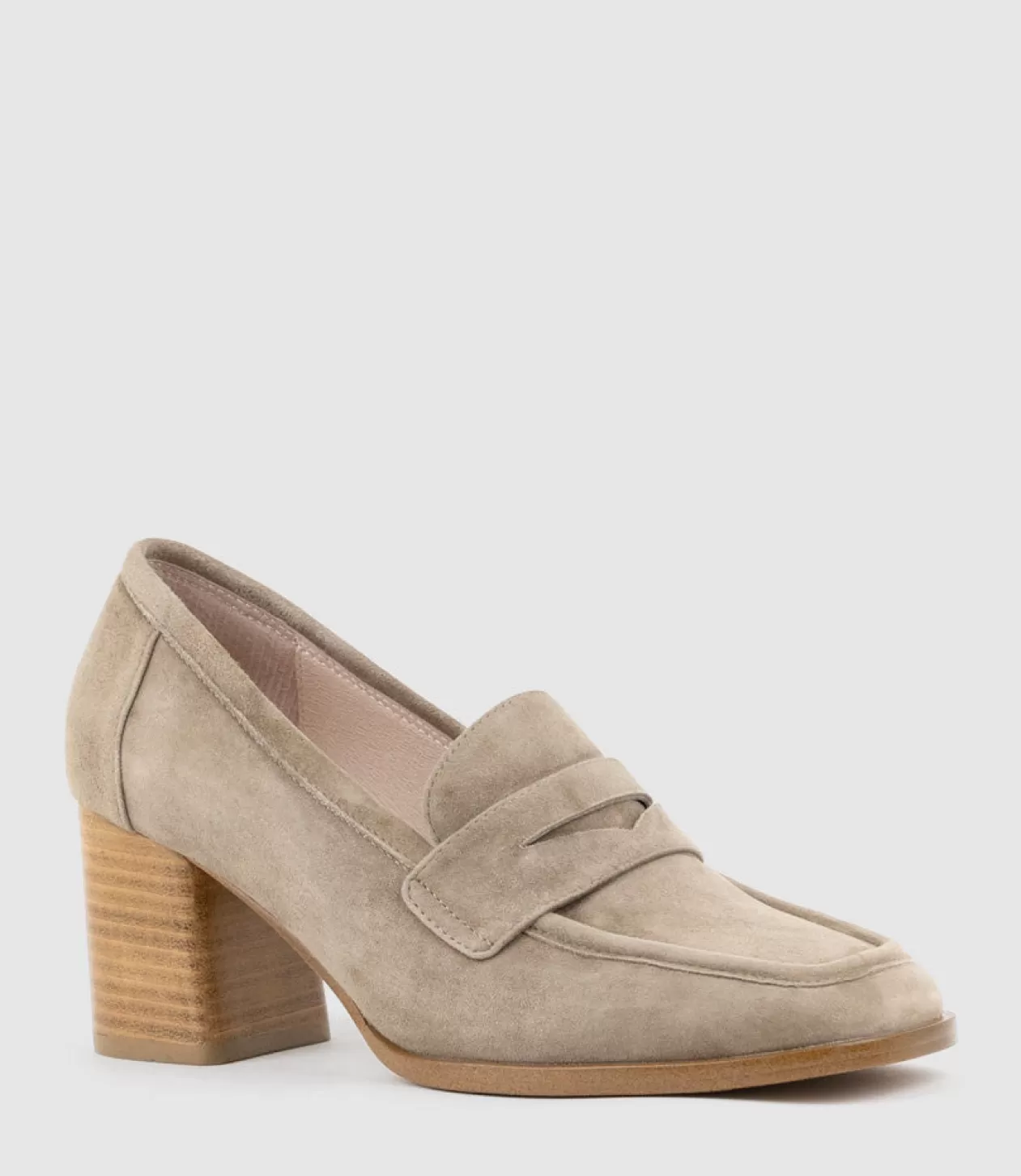 Edward Meller Mid Heel<Hazel65 Albert Throat Pump In Latte Suede