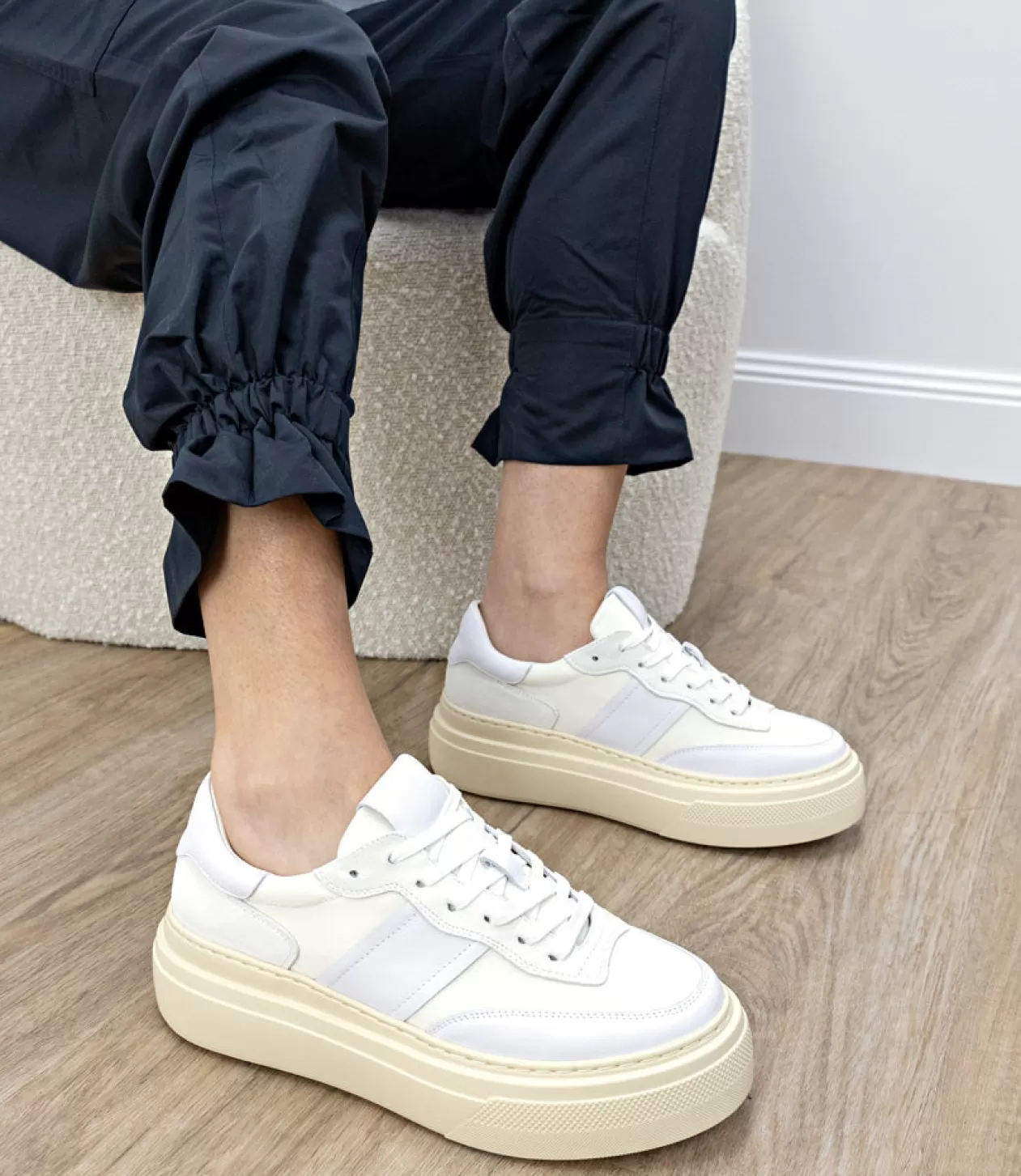 Edward Meller Sneakers<Jasper Retro Platform Sneaker In White