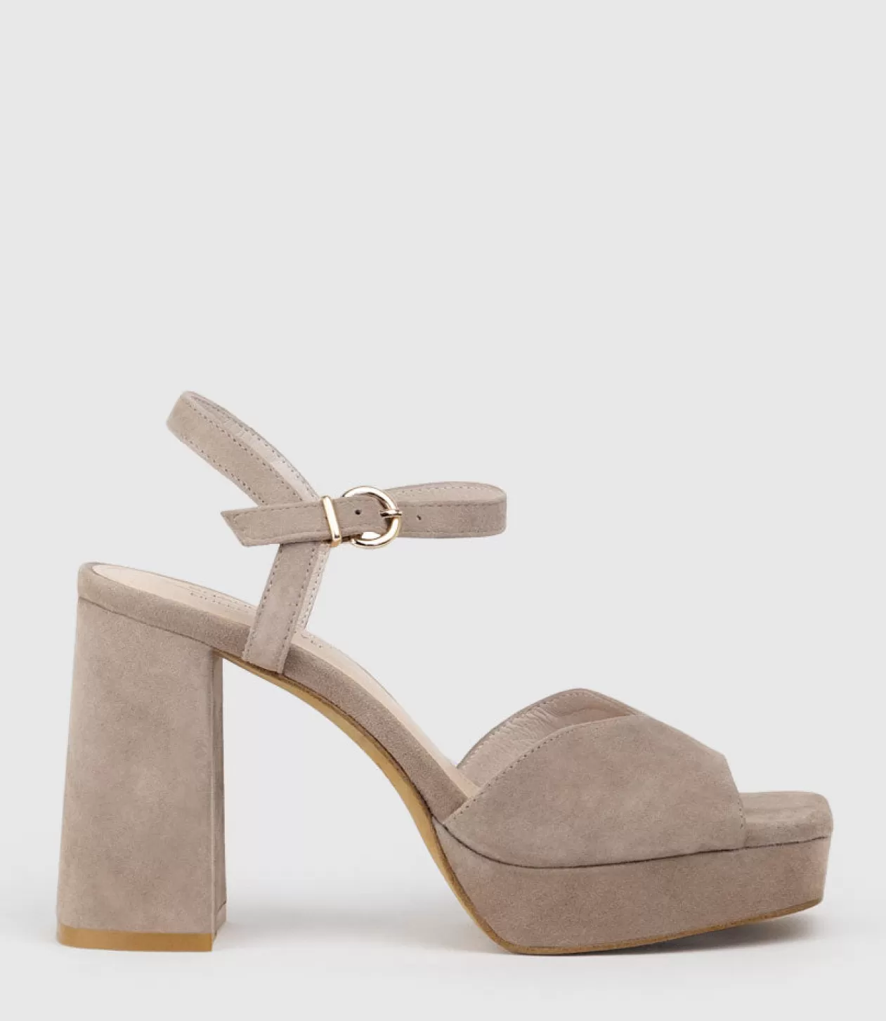 Edward Meller Platform Sandals<Rhiana95 V Throat Platform Sandal In Nude Suede