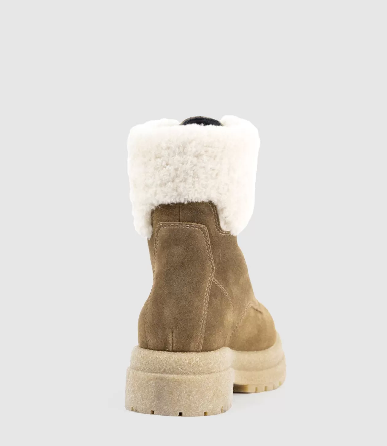 Edward Meller La Canadienne<Victor Shearling Collar Lace Up Boot In Walnut Suede