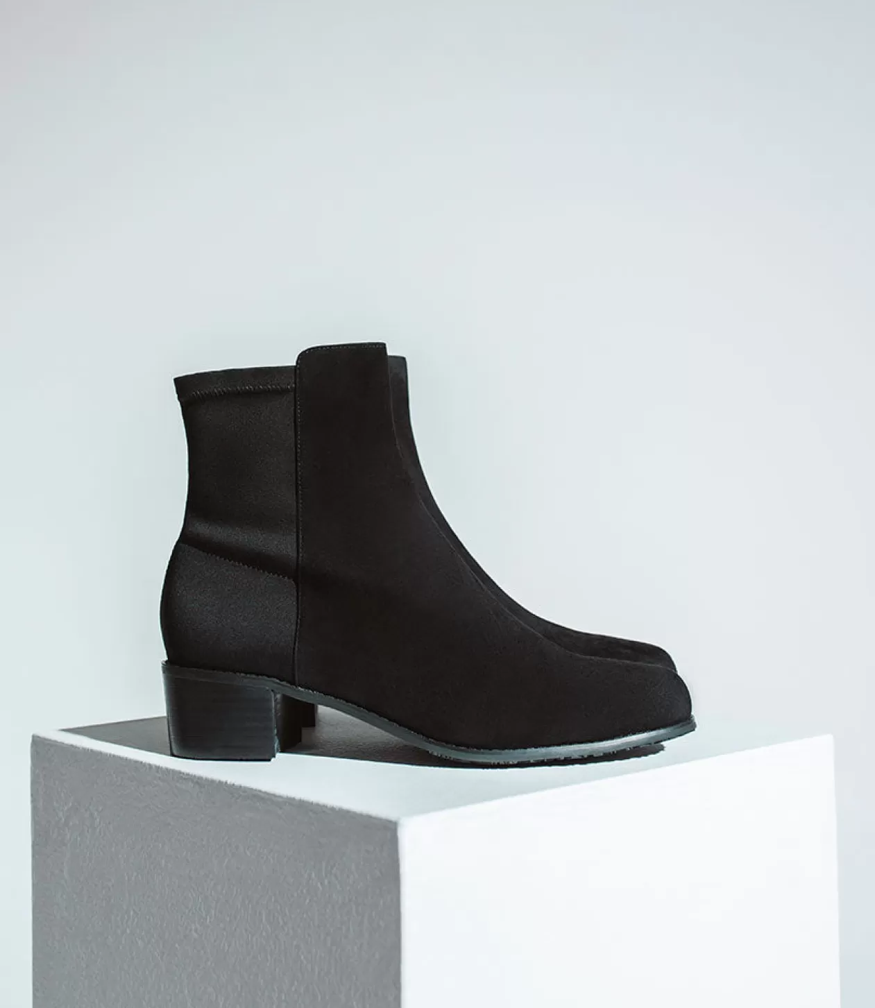 Edward Meller Ankle Boots<Wiley Half And Half Ankle Boot In Black Suede