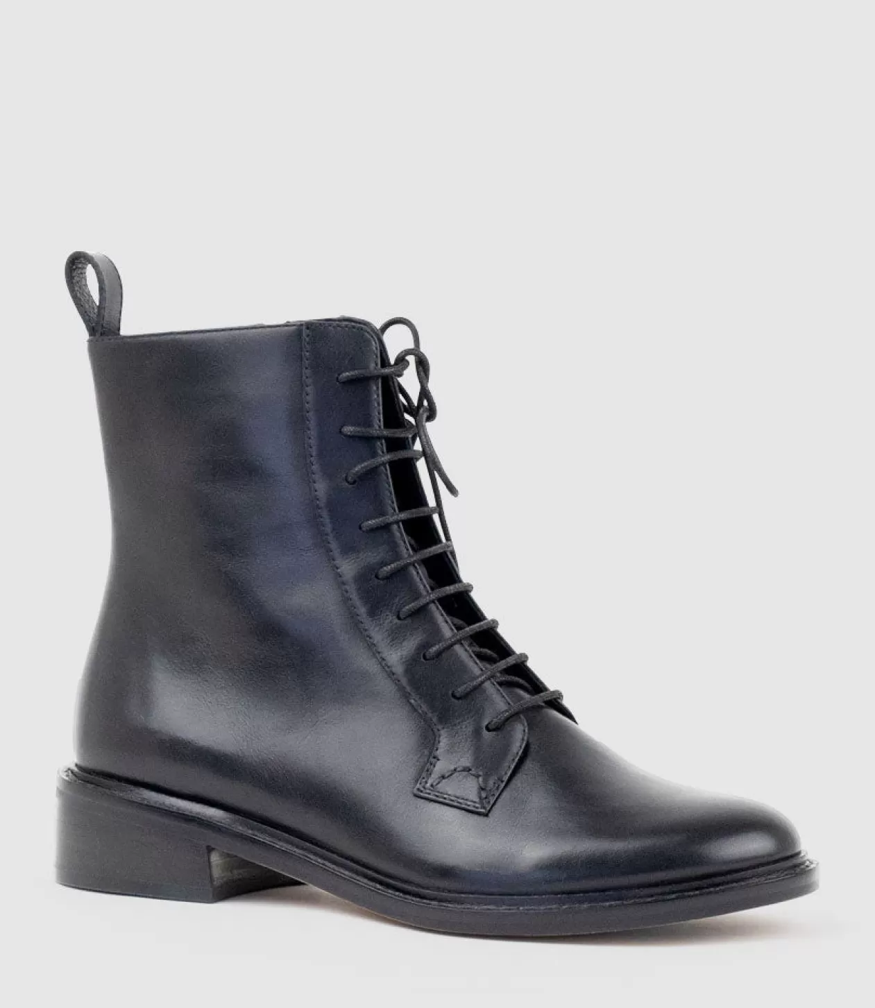 Edward Meller Ankle Boots<Windsor30 Lace Up Ankle Boot In Black Waxy Calf