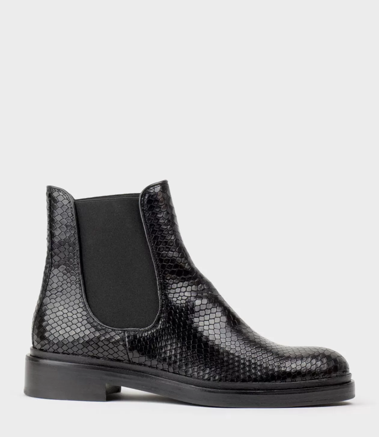 Edward Meller Ankle Boots<Wyn Chelsea Boot On Exaggerated Sole In Black Reptile