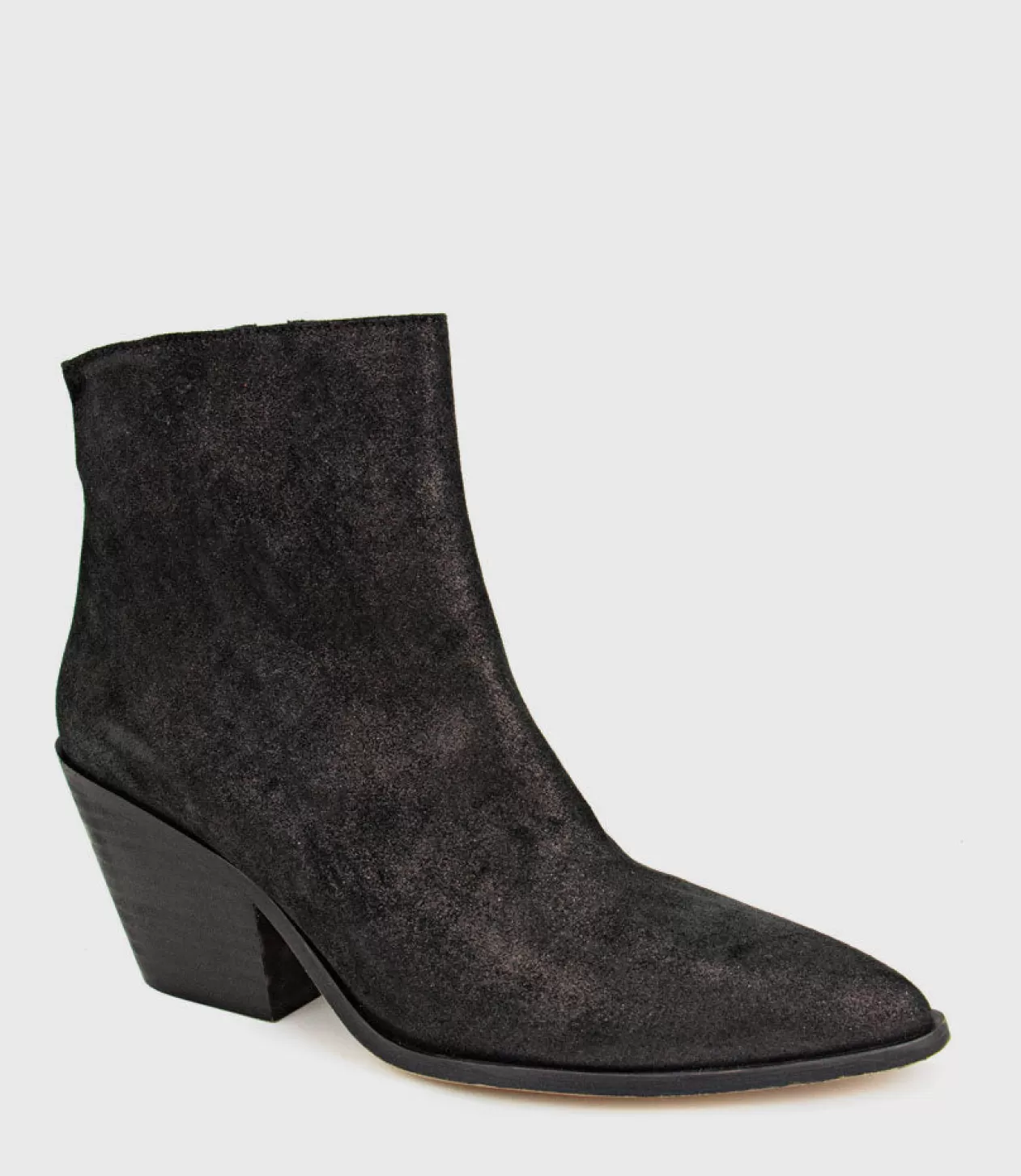 Edward Meller Ankle Boots<Xilla Western Style Ankle Boot In Black Iron Suede